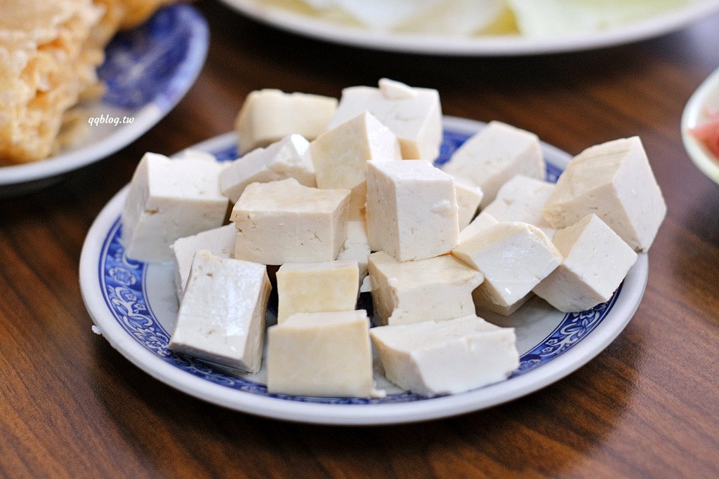 台中豐原︱老余牛家莊．後龍超人氣牛肉火鍋豐原展店，原汁原味呈現好味道 @QQ的懶骨頭