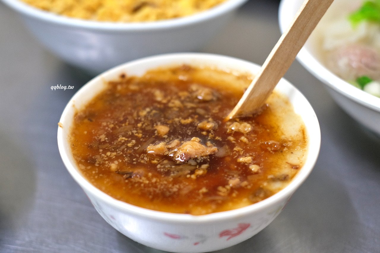 雲林斗六︱老街碗粿．飄香90年的美味古早味蛋飯，點滿一桌完全不傷荷包 @QQ的懶骨頭