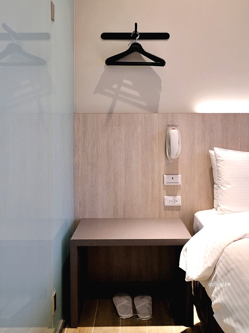 高雄住宿︱塩．泊思行旅．鹽埕區平價質感住宿，近駁二藝術特區 @QQ的懶骨頭