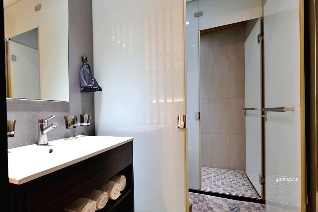 高雄住宿︱塩．泊思行旅．鹽埕區平價質感住宿，近駁二藝術特區 @QQ的懶骨頭