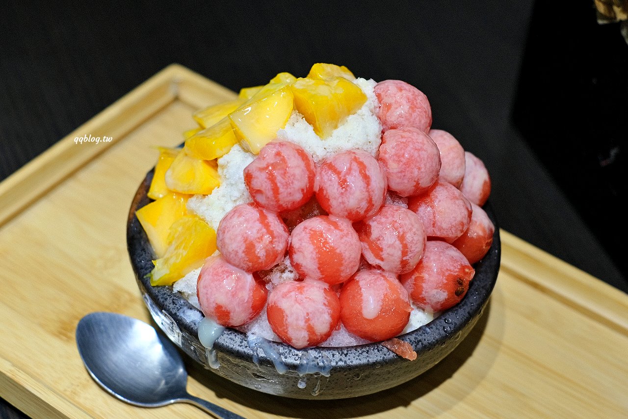 台中豐原︱冰封仙果雪花冰-台中豐原店.夏天就是要吃芒果冰 @QQ的懶骨頭 台中豐原︱冰封仙果雪花冰-台中豐原店.夏天就是要吃芒果冰 @QQ的懶骨頭