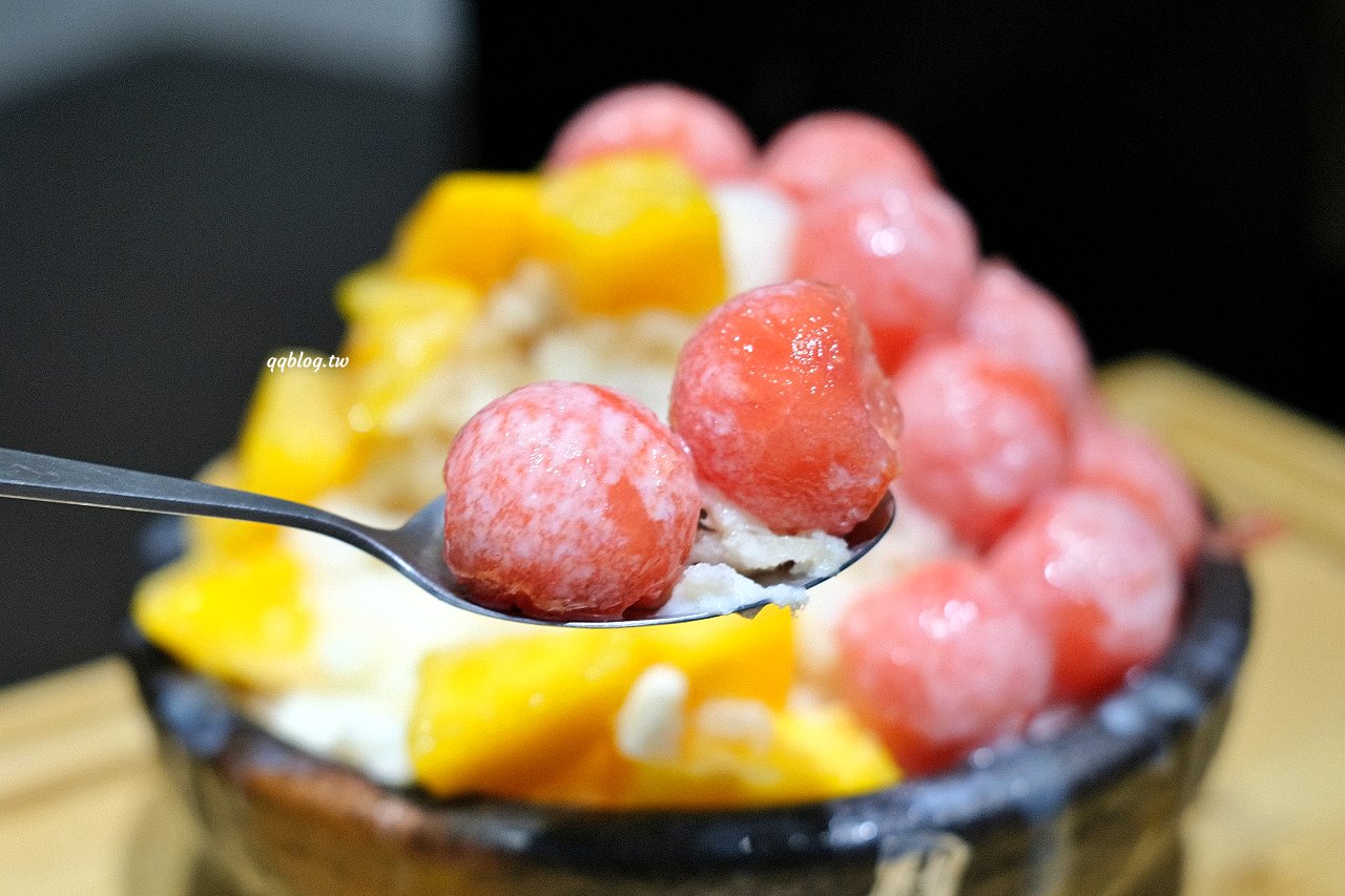 台中豐原︱冰封仙果雪花冰-台中豐原店.夏天就是要吃芒果冰 @QQ的懶骨頭 台中豐原︱冰封仙果雪花冰-台中豐原店.夏天就是要吃芒果冰 @QQ的懶骨頭