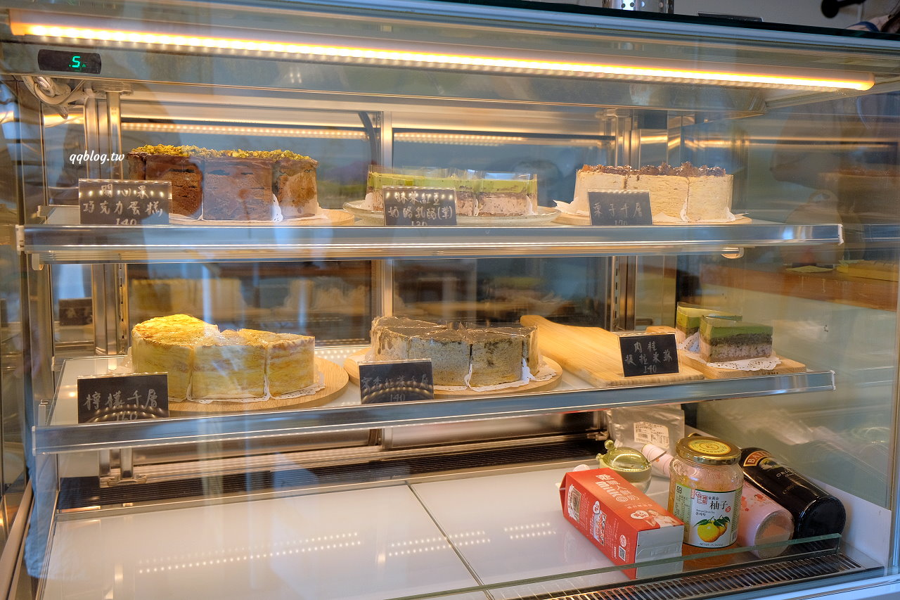 台中梧棲︱此時甜點店．海線超人氣甜點店，一星期只營業四天，常常不到一個小時就賣光 @QQ的懶骨頭