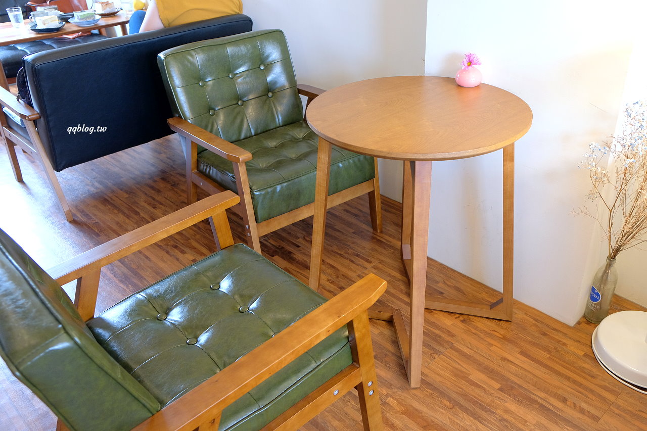 台中梧棲︱此時甜點店．海線超人氣甜點店，一星期只營業四天，常常不到一個小時就賣光 @QQ的懶骨頭