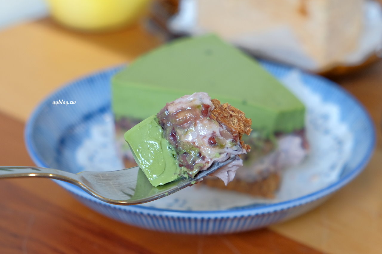 台中梧棲︱此時甜點店．海線超人氣甜點店，一星期只營業四天，常常不到一個小時就賣光 @QQ的懶骨頭