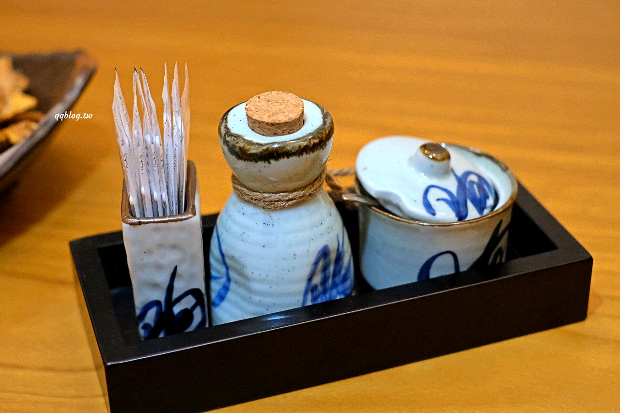 台中北區︱虎川千代居酒屋．日式氛圍居酒屋，是個吃美食、小酌的好地方，夜貓子的宵夜就選這裡了 @QQ的懶骨頭