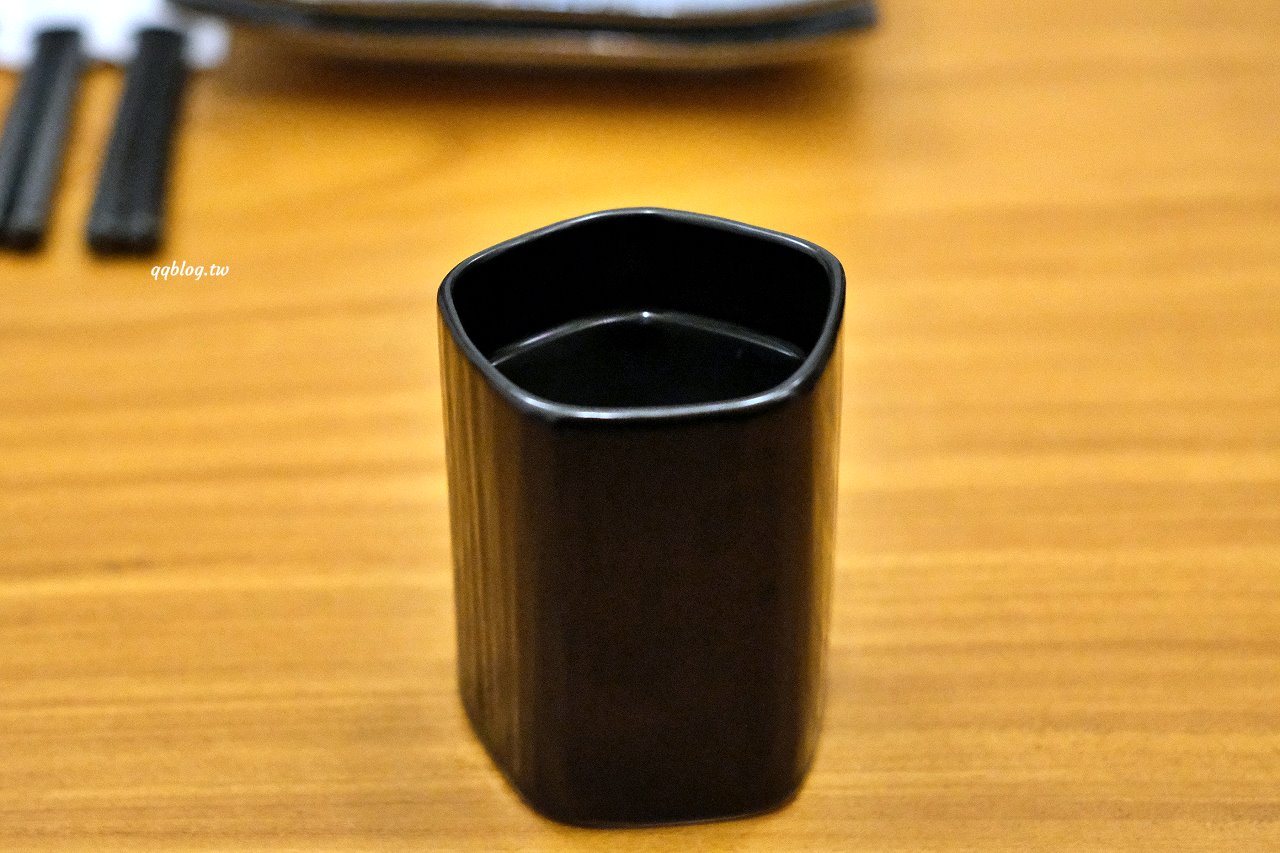 台中北區︱虎川千代居酒屋．日式氛圍居酒屋，是個吃美食、小酌的好地方，夜貓子的宵夜就選這裡了 @QQ的懶骨頭