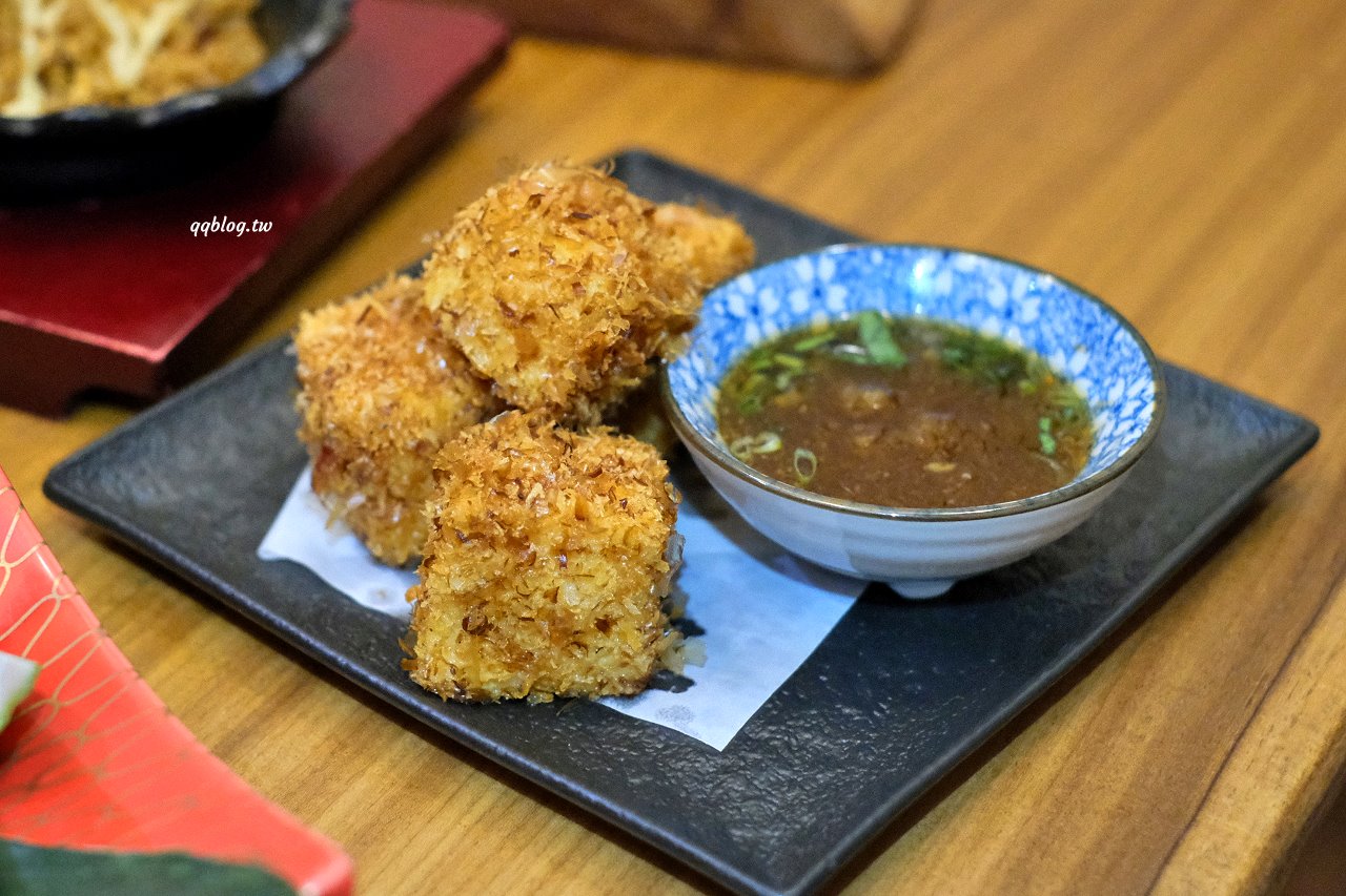 台中北區︱虎川千代居酒屋．日式氛圍居酒屋，是個吃美食、小酌的好地方，夜貓子的宵夜就選這裡了 @QQ的懶骨頭