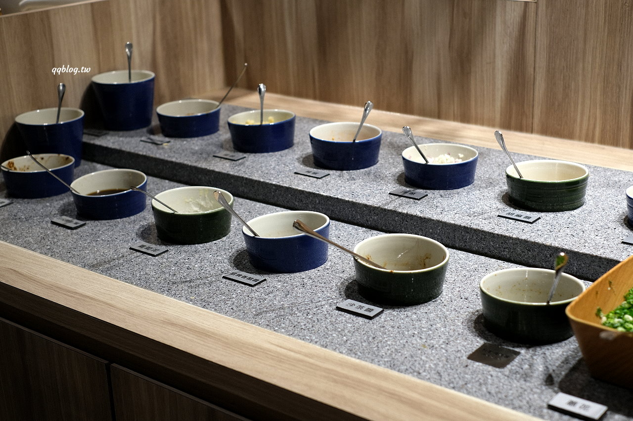 台中北屯︱有之和牛 鍋物放題@台中松竹店．平日午餐788元起就有澳洲和牛、蔬菜吧、飲料吃到飽，+99元還可以吃烤肉 @QQ的懶骨頭