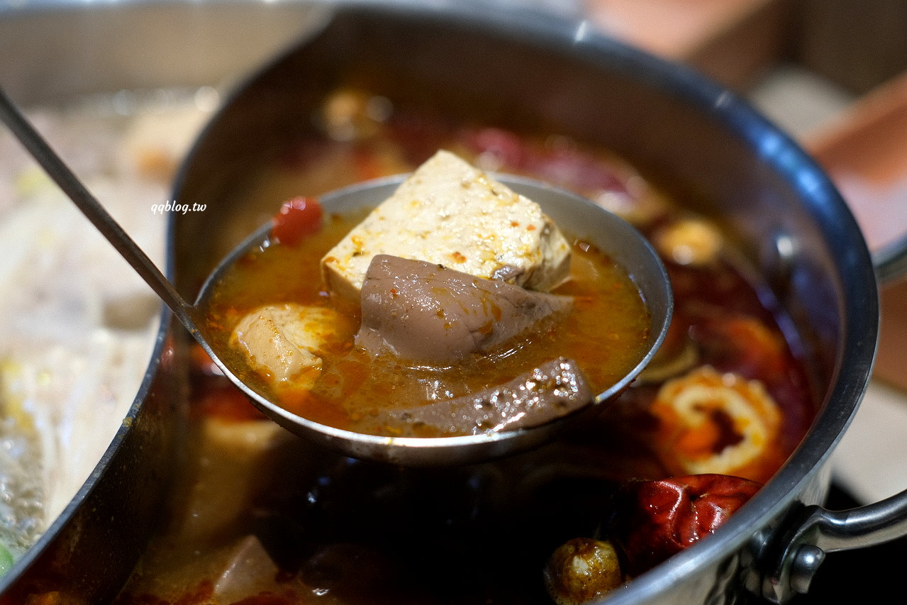 台中北屯︱有之和牛 鍋物放題@台中松竹店．平日午餐788元起就有澳洲和牛、蔬菜吧、飲料吃到飽，+99元還可以吃烤肉 @QQ的懶骨頭