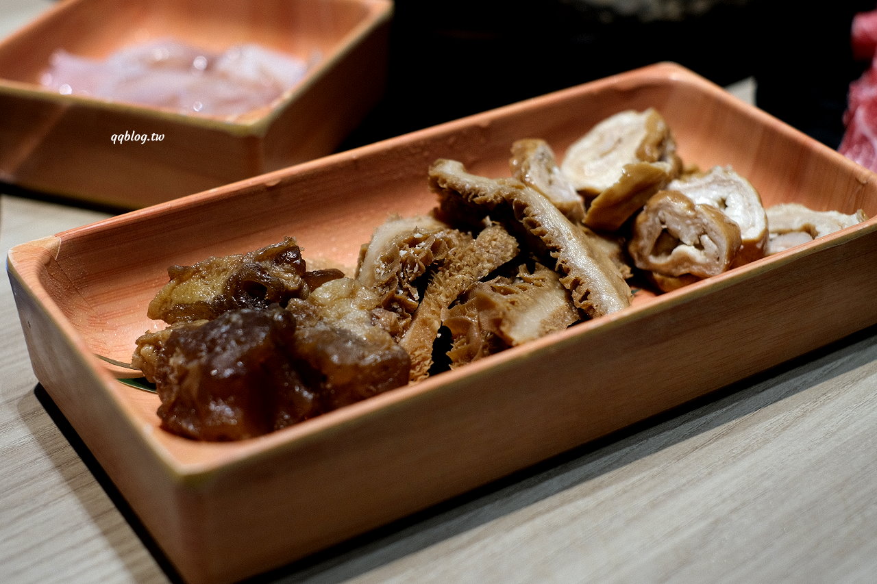 台中北屯︱有之和牛 鍋物放題@台中松竹店．平日午餐788元起就有澳洲和牛、蔬菜吧、飲料吃到飽，+99元還可以吃烤肉 @QQ的懶骨頭