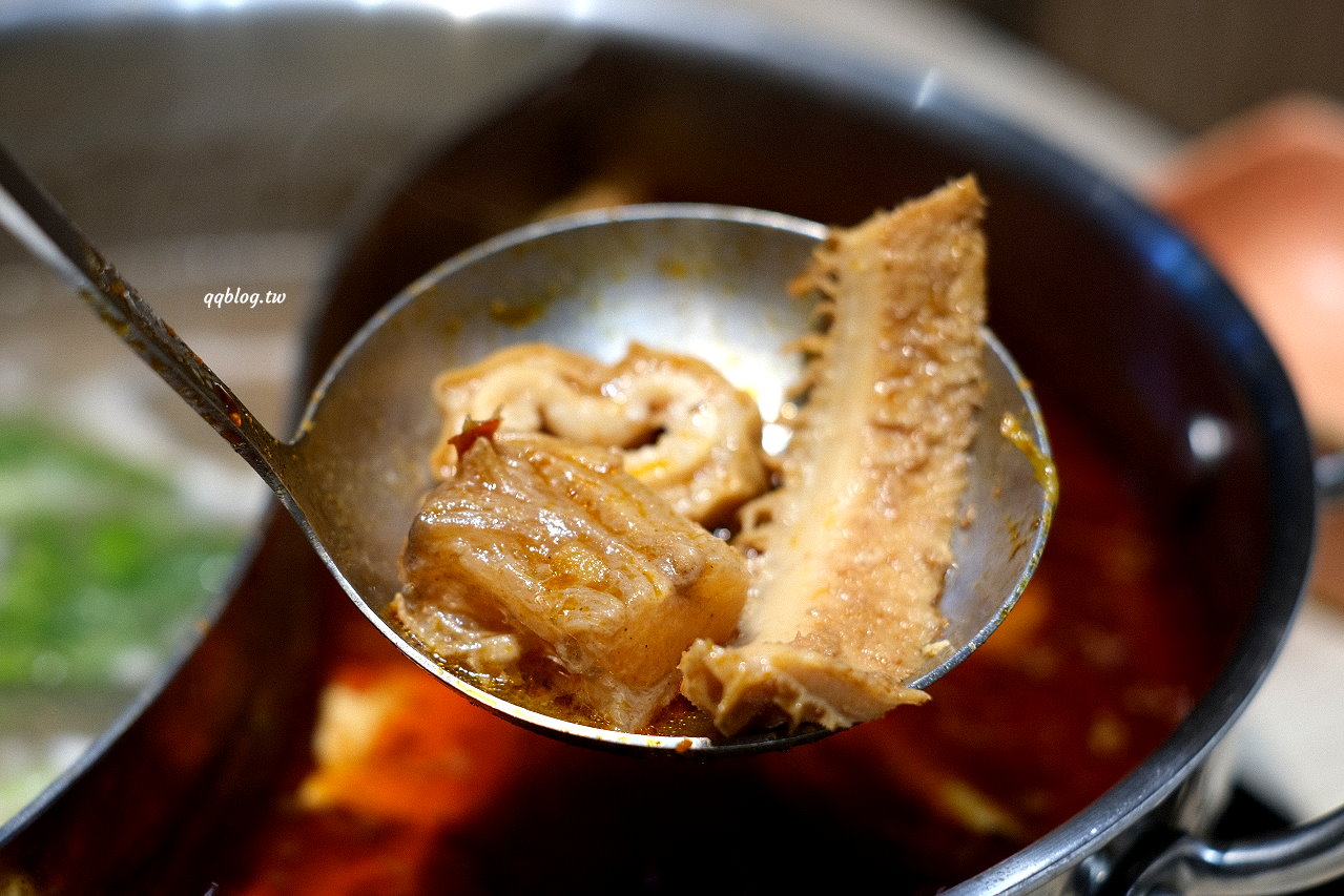 台中北屯︱有之和牛 鍋物放題@台中松竹店．平日午餐788元起就有澳洲和牛、蔬菜吧、飲料吃到飽，+99元還可以吃烤肉 @QQ的懶骨頭