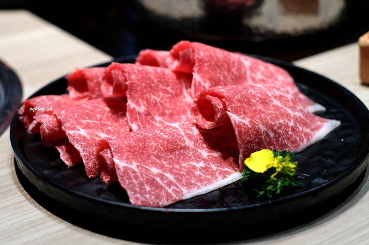 台中北屯︱有之和牛 鍋物放題@台中松竹店．平日午餐788元起就有澳洲和牛、蔬菜吧、飲料吃到飽，+99元還可以吃烤肉 @QQ的懶骨頭