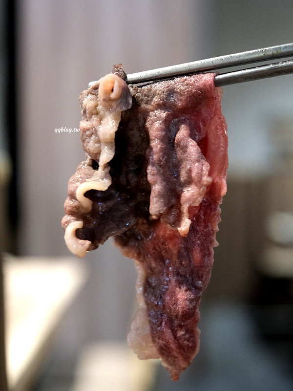 台中北屯︱有之和牛 鍋物放題@台中松竹店．平日午餐788元起就有澳洲和牛、蔬菜吧、飲料吃到飽，+99元還可以吃烤肉 @QQ的懶骨頭