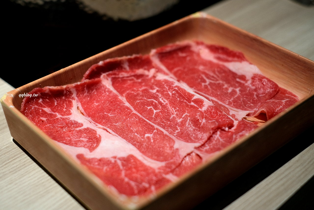 台中北屯︱有之和牛 鍋物放題@台中松竹店．平日午餐788元起就有澳洲和牛、蔬菜吧、飲料吃到飽，+99元還可以吃烤肉 @QQ的懶骨頭