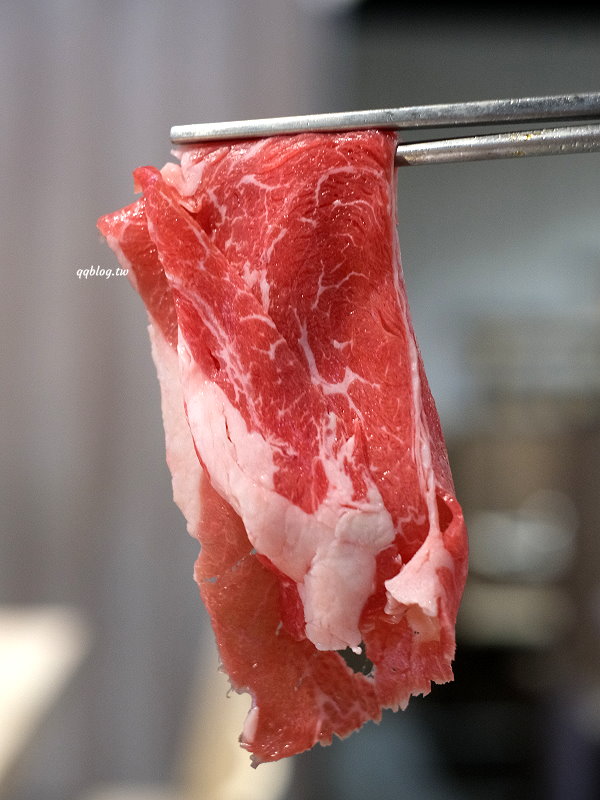 台中北屯︱有之和牛 鍋物放題@台中松竹店．平日午餐788元起就有澳洲和牛、蔬菜吧、飲料吃到飽，+99元還可以吃烤肉 @QQ的懶骨頭