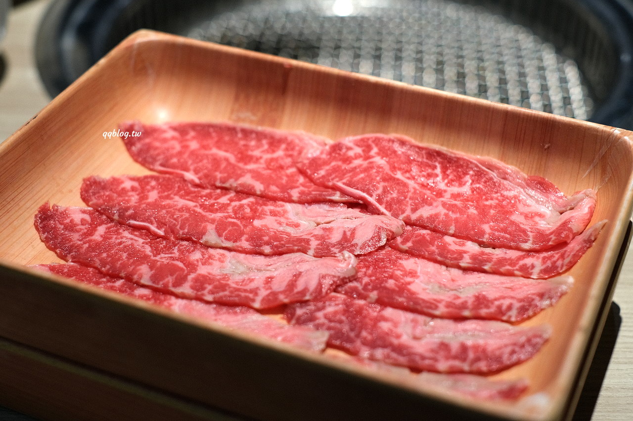 台中北屯︱有之和牛 鍋物放題@台中松竹店．平日午餐788元起就有澳洲和牛、蔬菜吧、飲料吃到飽，+99元還可以吃烤肉 @QQ的懶骨頭