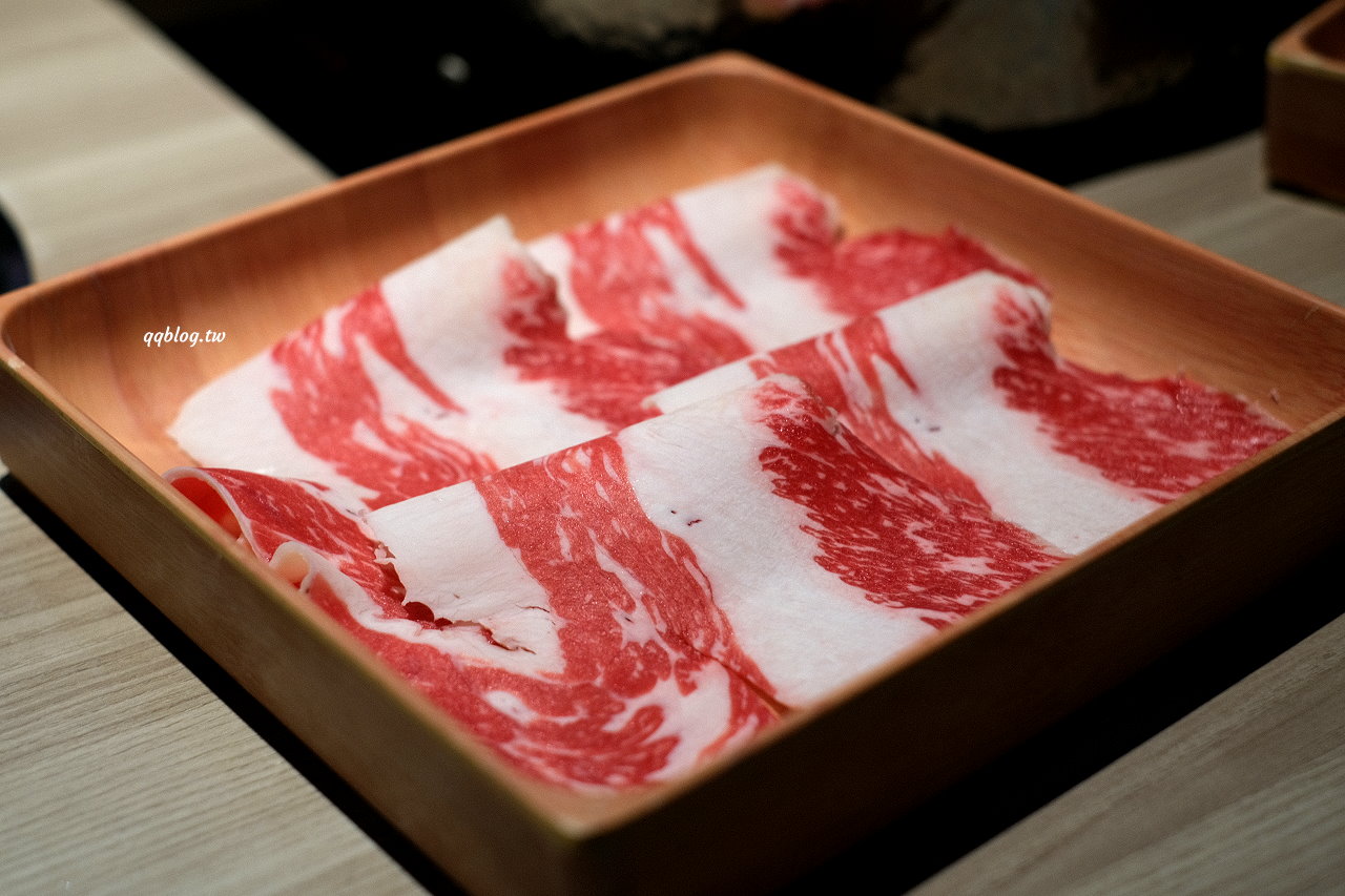 台中北屯︱有之和牛 鍋物放題@台中松竹店．平日午餐788元起就有澳洲和牛、蔬菜吧、飲料吃到飽，+99元還可以吃烤肉 @QQ的懶骨頭