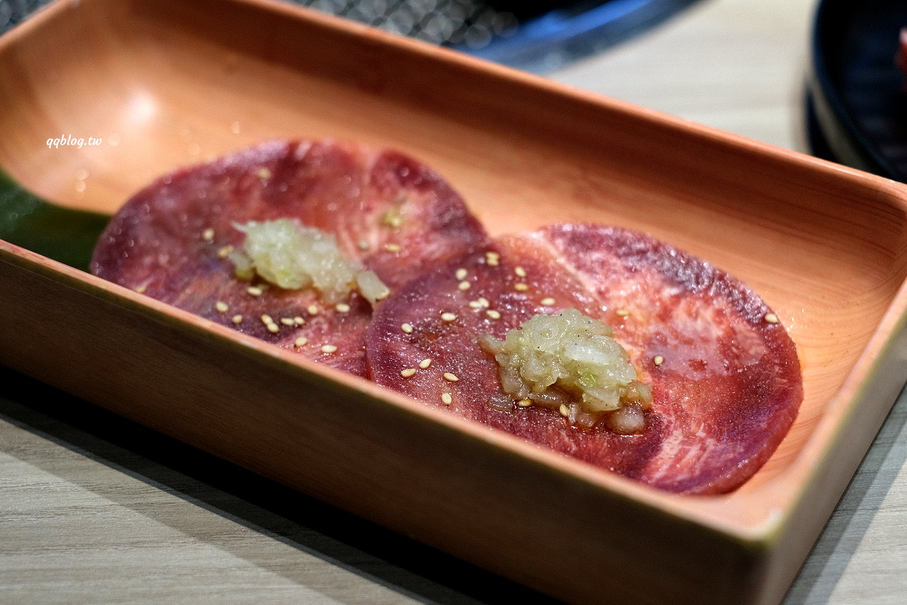 台中北屯︱有之和牛 鍋物放題@台中松竹店．平日午餐788元起就有澳洲和牛、蔬菜吧、飲料吃到飽，+99元還可以吃烤肉 @QQ的懶骨頭