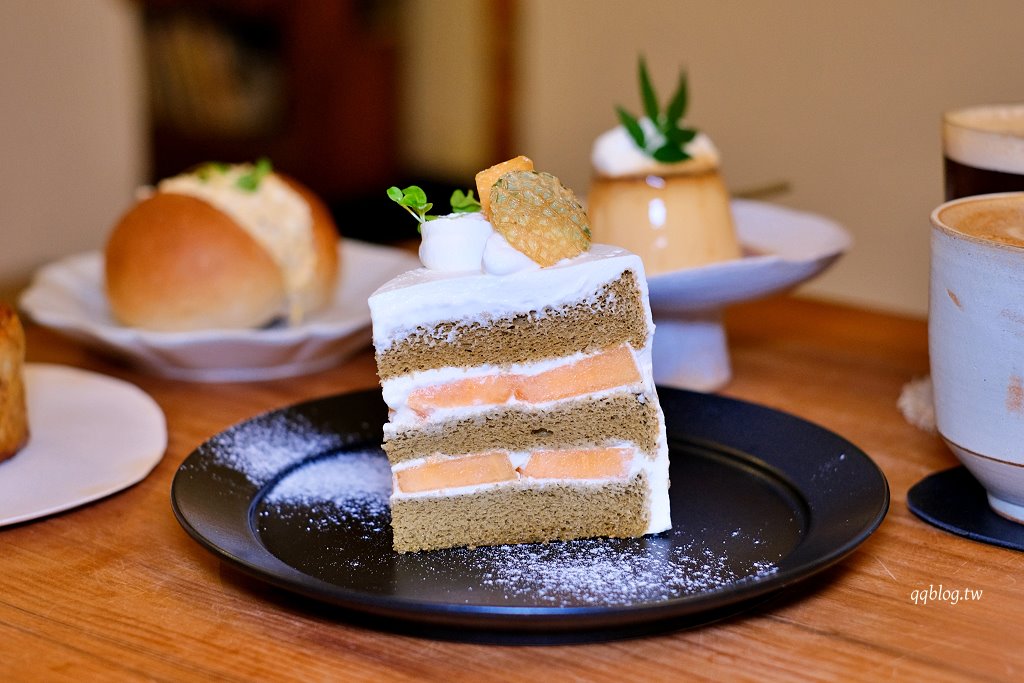 台中西區︱群島李季.從網路起家到現在有店面的老宅甜點,戚風蛋糕很推~ @QQ的懶骨頭 台中西區︱群島李季.從網路起家到現在有店面的老宅甜點,戚風蛋糕很推~ @QQ的懶骨頭