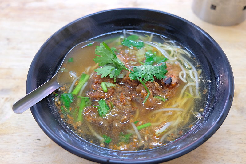 台中東勢︱一福味麵食館.油飯、排骨酥湯是招牌,晚來真的吃不到,東勢美食推薦 @QQ的懶骨頭 台中東勢︱一福味麵食館.油飯、排骨酥湯是招牌,晚來真的吃不到,東勢美食推薦 @QQ的懶骨頭