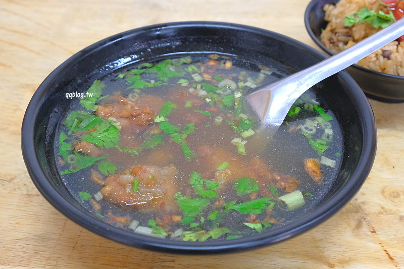 台中東勢︱一福味麵食館.油飯、排骨酥湯是招牌,晚來真的吃不到,東勢美食推薦 @QQ的懶骨頭 台中東勢︱一福味麵食館.油飯、排骨酥湯是招牌,晚來真的吃不到,東勢美食推薦 @QQ的懶骨頭