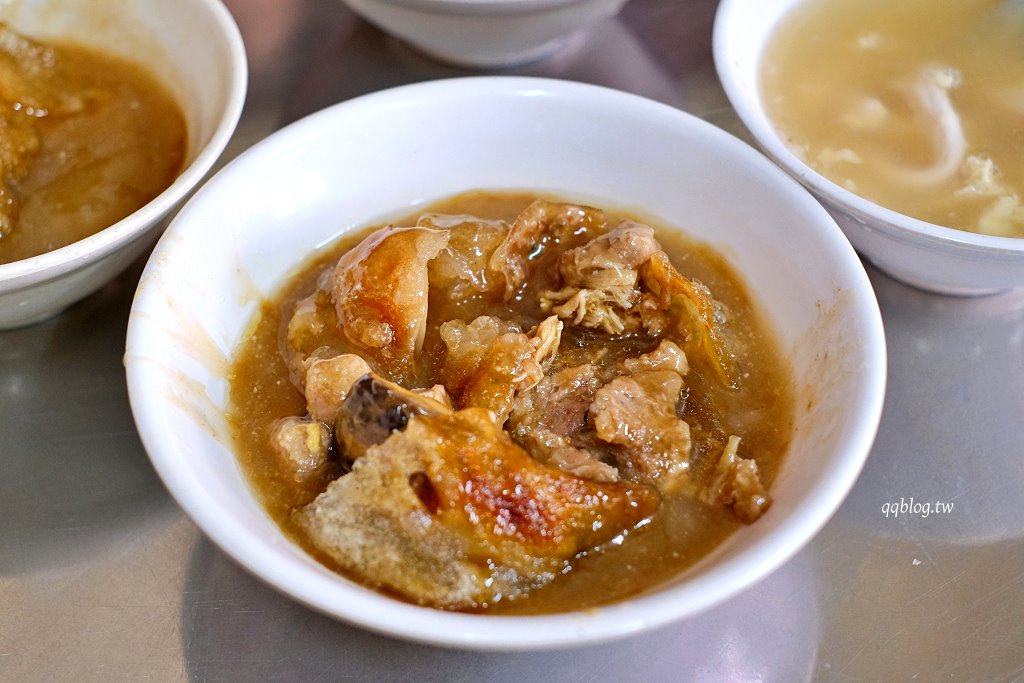 彰化︱北門口肉圓.在地營業60年的酥炸肉圓老店,一顆肉圓+一碗湯是標配 @QQ的懶骨頭 彰化︱北門口肉圓.在地營業60年的酥炸肉圓老店,一顆肉圓+一碗湯是標配 @QQ的懶骨頭