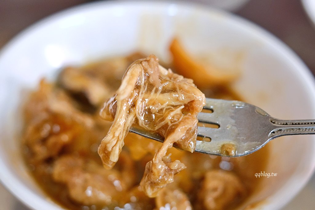 彰化︱北門口肉圓.在地營業60年的酥炸肉圓老店,一顆肉圓+一碗湯是標配 @QQ的懶骨頭 彰化︱北門口肉圓.在地營業60年的酥炸肉圓老店,一顆肉圓+一碗湯是標配 @QQ的懶骨頭