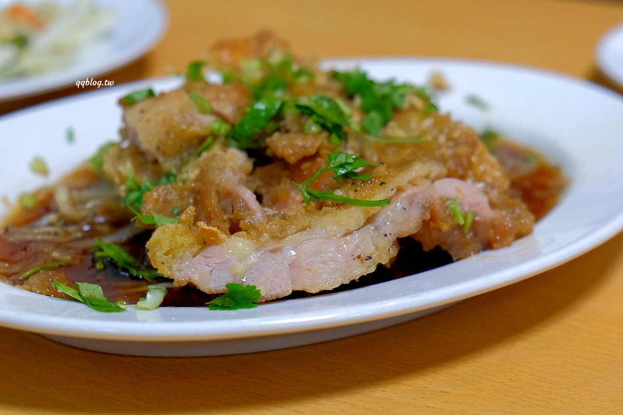 台中豐原︱泰爸泰式料理．口味清爽不厚重，適合一家大小的口味 @QQ的懶骨頭