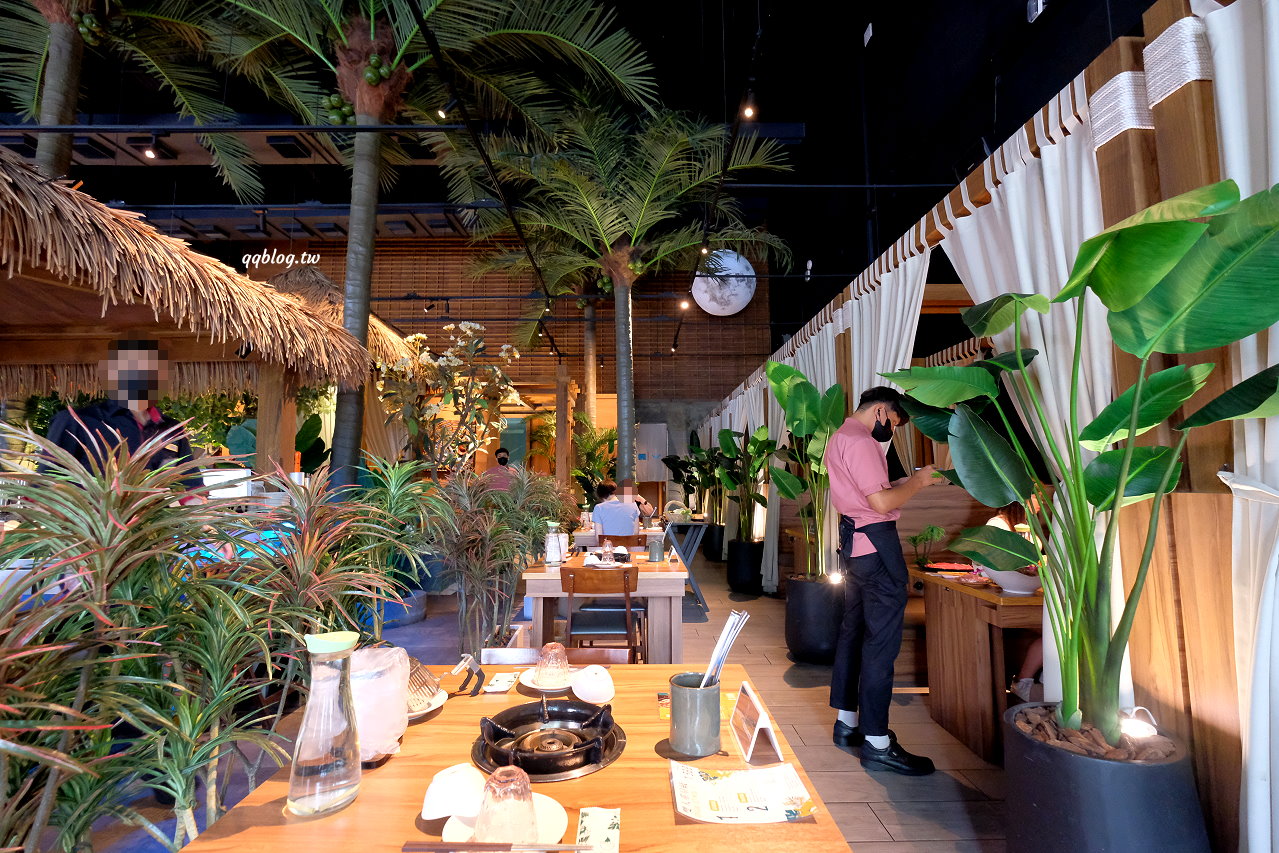 台中北屯︱泰滾 Rolling Thai 泰式火鍋．熱帶叢林風格很吸睛，一秒回到泰國，營業到凌晨2:00，夜貓子有宵夜可以啦 @QQ的懶骨頭