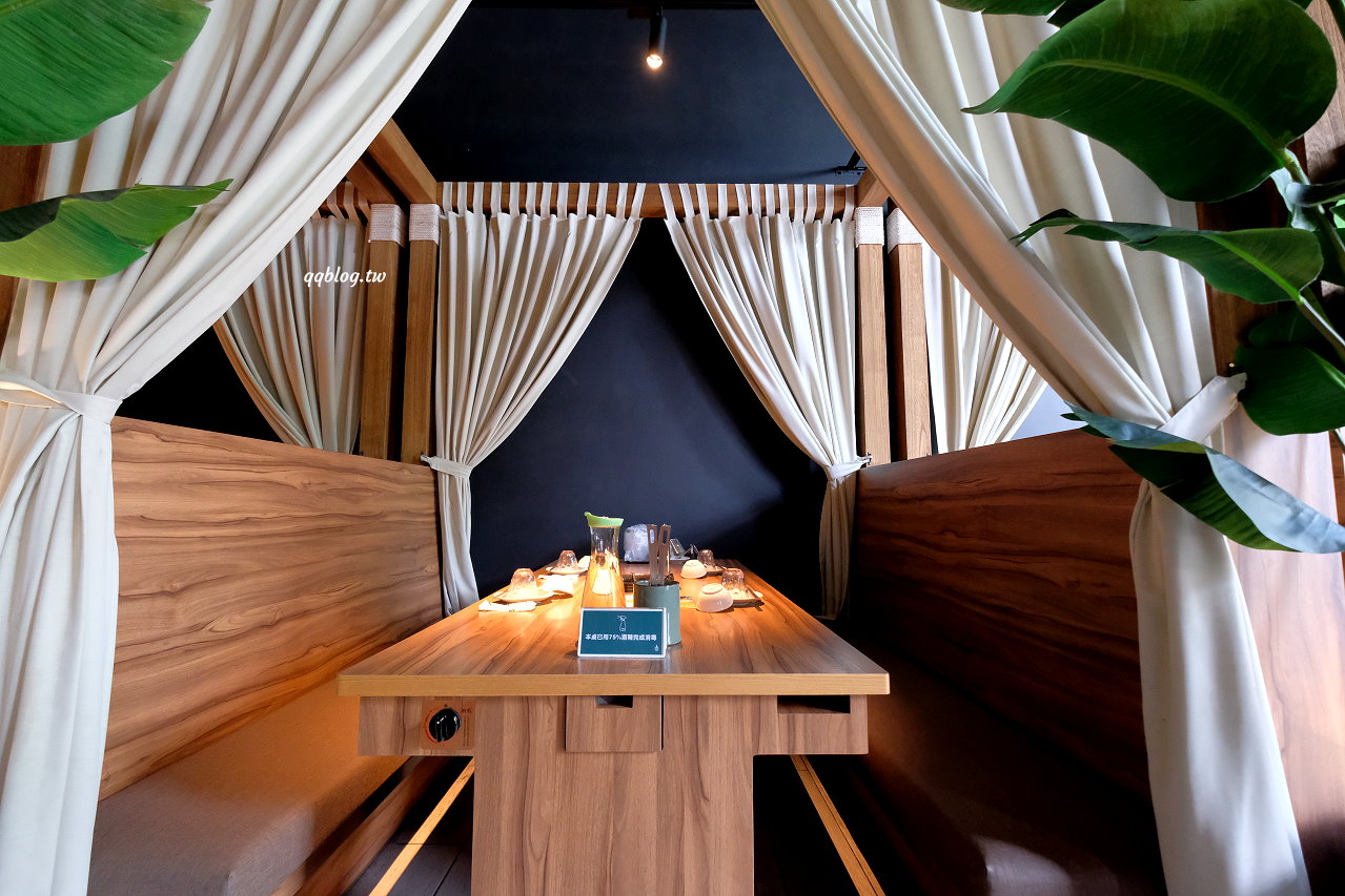 台中北屯︱泰滾 Rolling Thai 泰式火鍋．熱帶叢林風格很吸睛，一秒回到泰國，營業到凌晨2:00，夜貓子有宵夜可以啦 @QQ的懶骨頭