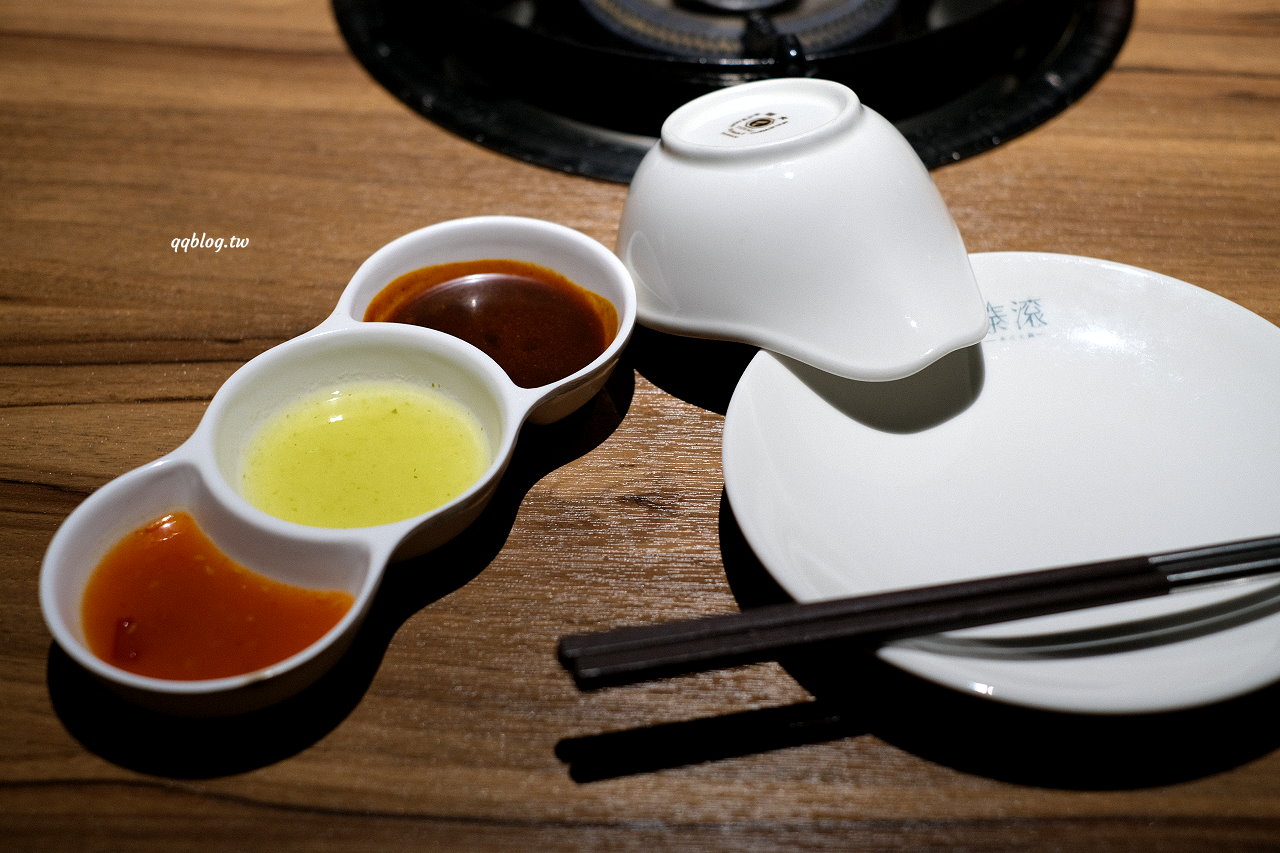 台中北屯︱泰滾 Rolling Thai 泰式火鍋．熱帶叢林風格很吸睛，一秒回到泰國，營業到凌晨2:00，夜貓子有宵夜可以啦 @QQ的懶骨頭