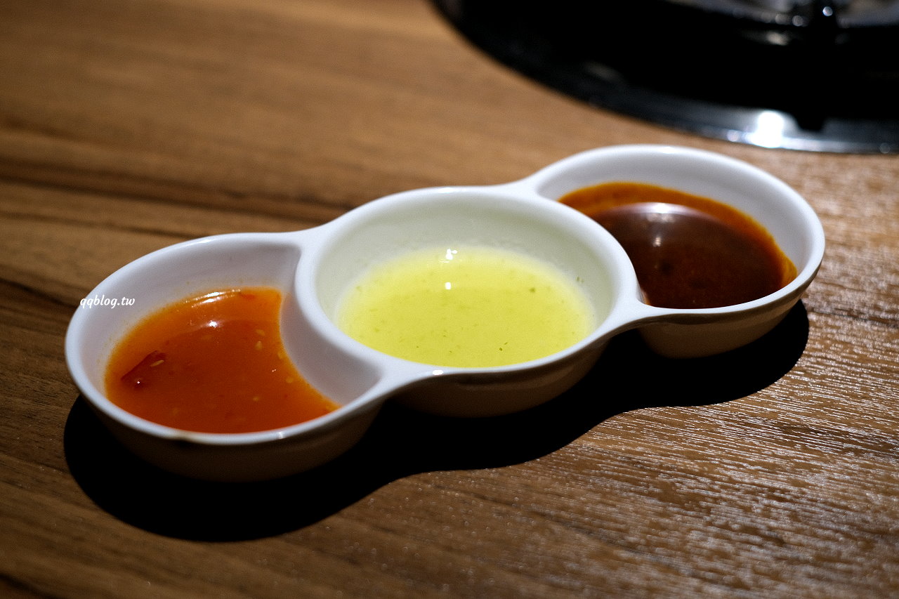 台中北屯︱泰滾 Rolling Thai 泰式火鍋．熱帶叢林風格很吸睛，一秒回到泰國，營業到凌晨2:00，夜貓子有宵夜可以啦 @QQ的懶骨頭