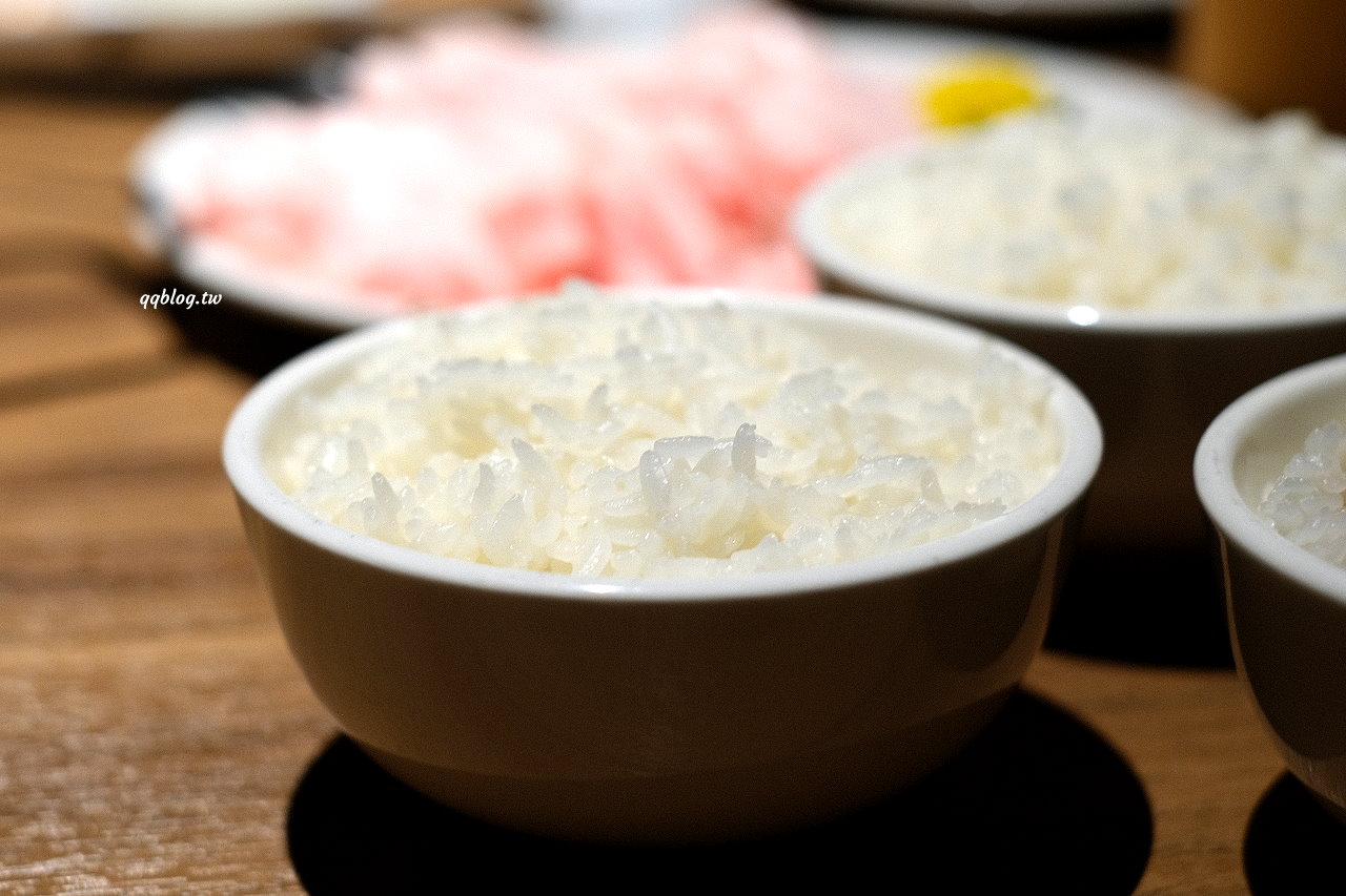 台中北屯︱泰滾 Rolling Thai 泰式火鍋．熱帶叢林風格很吸睛，一秒回到泰國，營業到凌晨2:00，夜貓子有宵夜可以啦 @QQ的懶骨頭