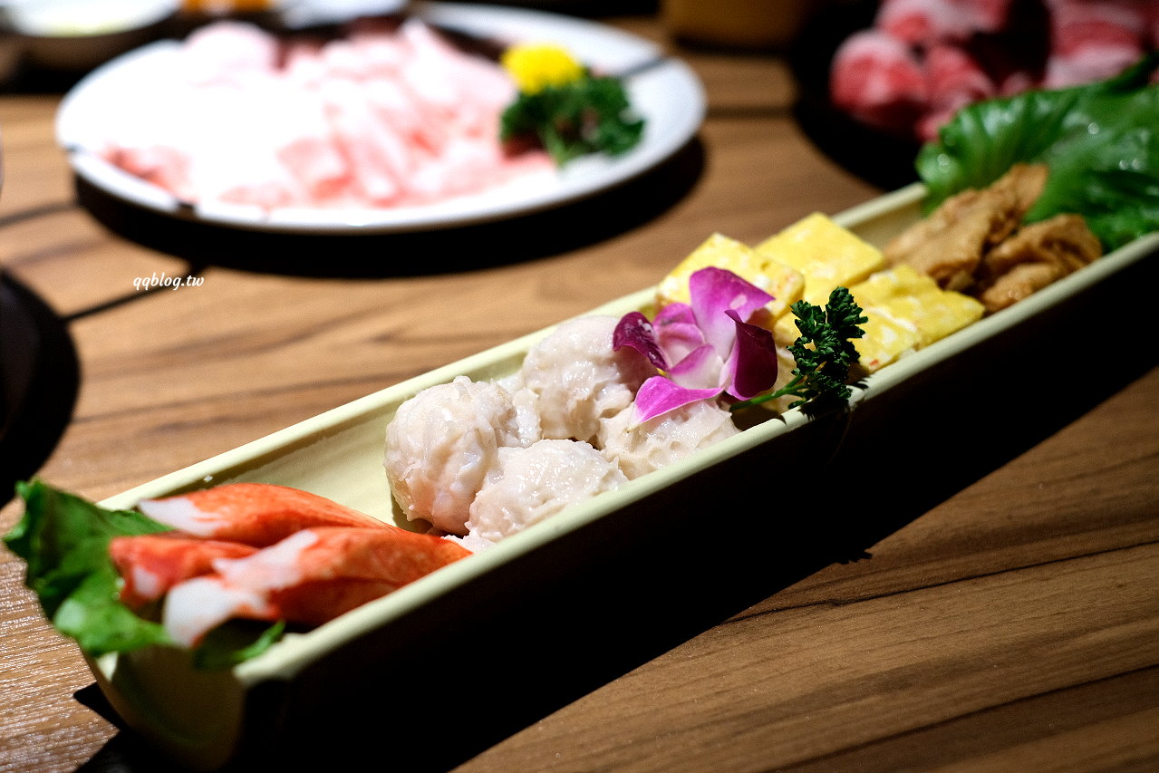 台中北屯︱泰滾 Rolling Thai 泰式火鍋．熱帶叢林風格很吸睛，一秒回到泰國，營業到凌晨2:00，夜貓子有宵夜可以啦 @QQ的懶骨頭