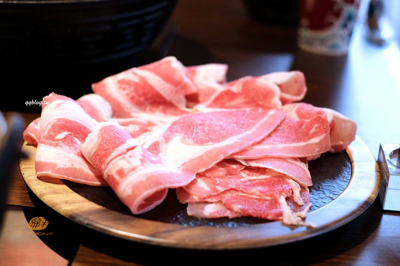 台中北屯︱燒瓶子。大肆の鍋．來自彰化員林的人氣火鍋，一個人也可以吃鴛鴦鍋 @QQ的懶骨頭