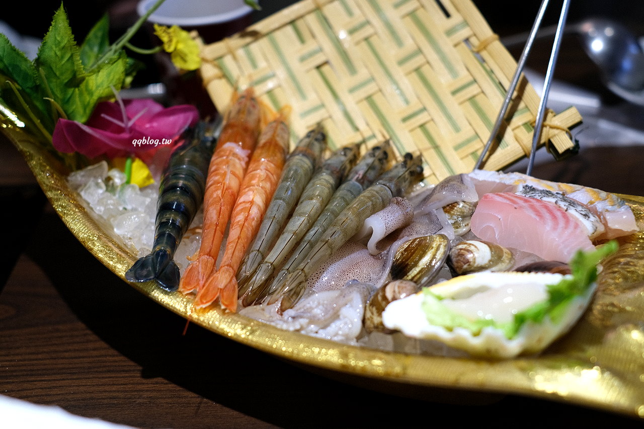 台中北屯︱燒瓶子。大肆の鍋．來自彰化員林的人氣火鍋，一個人也可以吃鴛鴦鍋 @QQ的懶骨頭