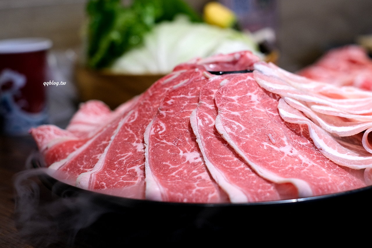 台中北屯︱燒瓶子。大肆の鍋．來自彰化員林的人氣火鍋，一個人也可以吃鴛鴦鍋 @QQ的懶骨頭