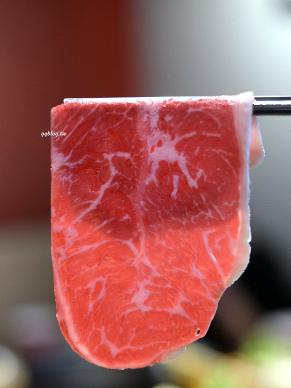 台中北屯︱燒瓶子。大肆の鍋．來自彰化員林的人氣火鍋，一個人也可以吃鴛鴦鍋 @QQ的懶骨頭