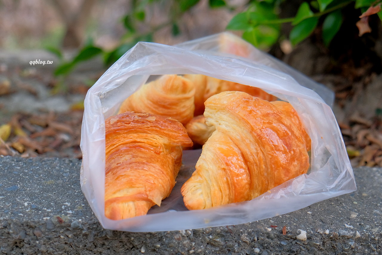 台中豐原︱Lò Bánh Mì Pasteur 豐原越南法國麵包工藝．口味清爽無負擔，一個就可以吃好飽 @QQ的懶骨頭
