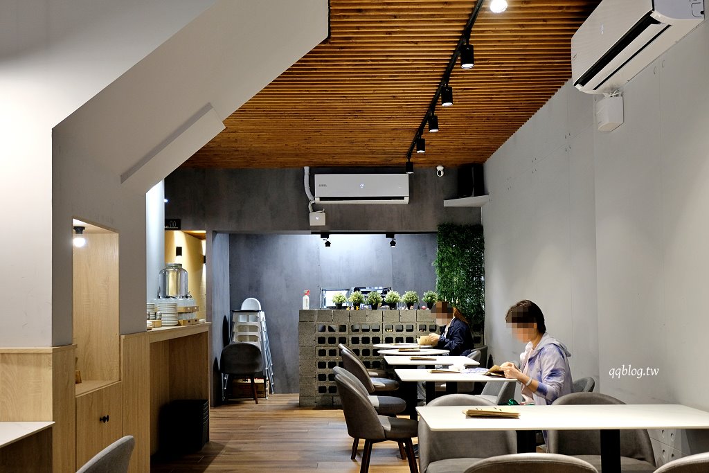 台中西區︱打盹 nap&#038;knife 義大利麵專賣．Google評價高達4.6顆星的義式料理，近廣三Sogo @QQ的懶骨頭