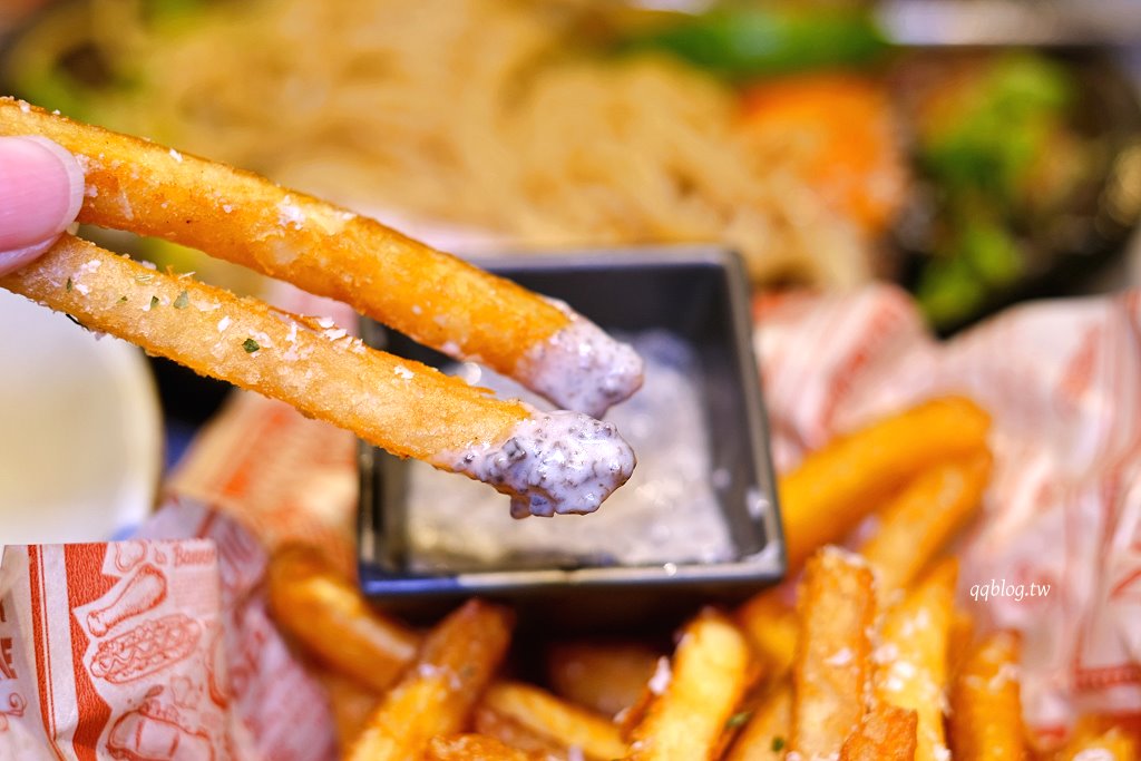 台中西區︱打盹 nap&#038;knife 義大利麵專賣．Google評價高達4.6顆星的義式料理，近廣三Sogo @QQ的懶骨頭