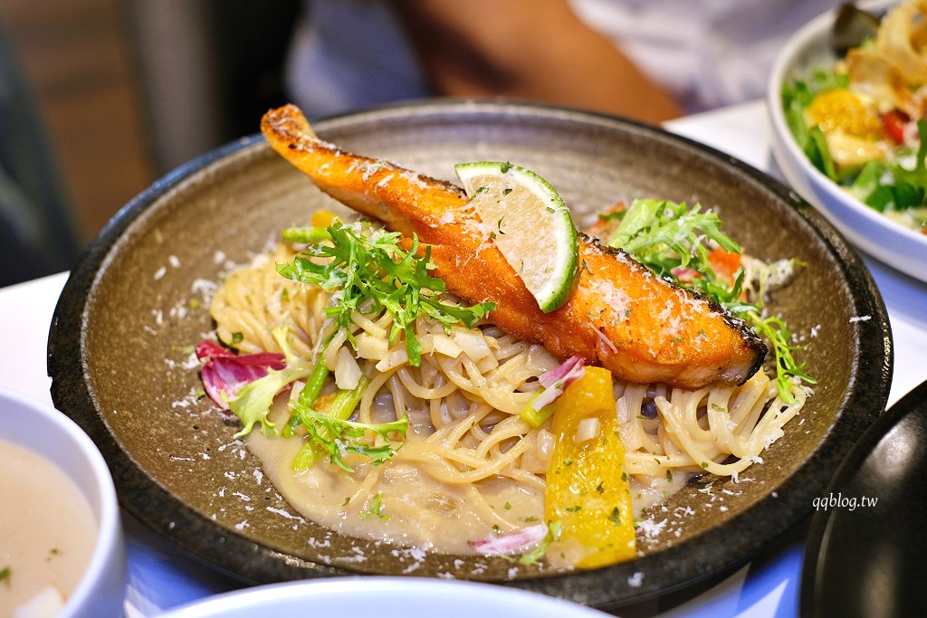 台中西區︱打盹 nap&#038;knife 義大利麵專賣．Google評價高達4.6顆星的義式料理，近廣三Sogo @QQ的懶骨頭