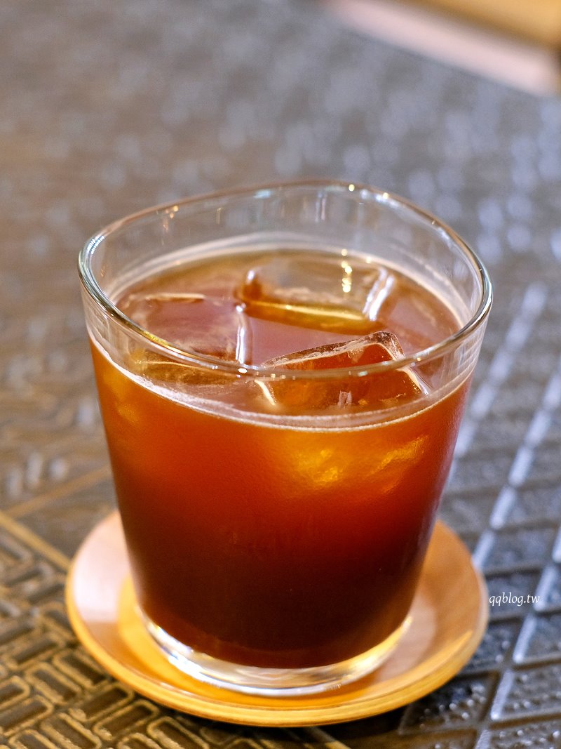 台中北區︱玖安飛飛 Coffee & Makeup.結合咖啡師、化妝師的複合式咖啡甜點店,中醫商圈美食 @QQ的懶骨頭 台中北區︱玖安飛飛 Coffee & Makeup.結合咖啡師、化妝師的複合式咖啡甜點店,中醫商圈美食 @QQ的懶骨頭