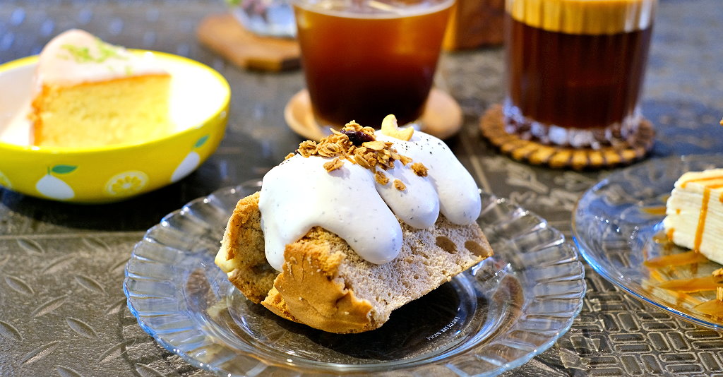 台中北區︱玖安飛飛 Coffee &#038; Makeup．結合咖啡師、化妝師的複合式咖啡甜點店，中醫商圈美食 @QQ的懶骨頭