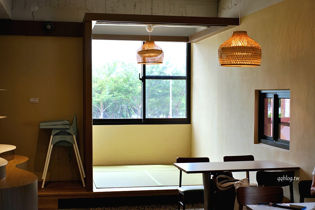 台中北屯︱咖哩厚台灣茶咖哩hong te curry 中清支店．將台灣茶融入日式咖哩，加入茶湯變成茶泡飯 @QQ的懶骨頭