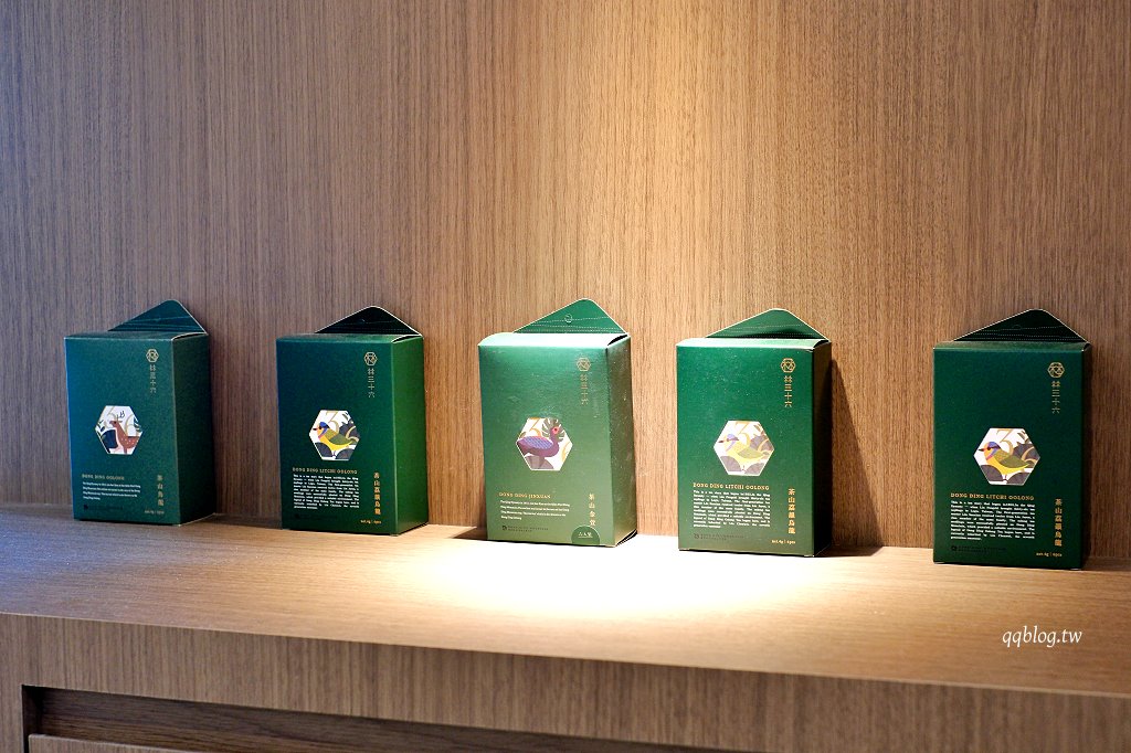 台中北屯︱咖哩厚台灣茶咖哩hong te curry 中清支店．將台灣茶融入日式咖哩，加入茶湯變成茶泡飯 @QQ的懶骨頭