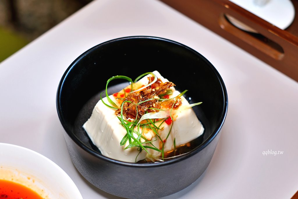 台中北屯︱咖哩厚台灣茶咖哩hong te curry 中清支店．將台灣茶融入日式咖哩，加入茶湯變成茶泡飯 @QQ的懶骨頭