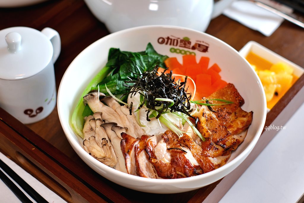 台中北屯︱咖哩厚台灣茶咖哩hong te curry 中清支店．將台灣茶融入日式咖哩，加入茶湯變成茶泡飯 @QQ的懶骨頭