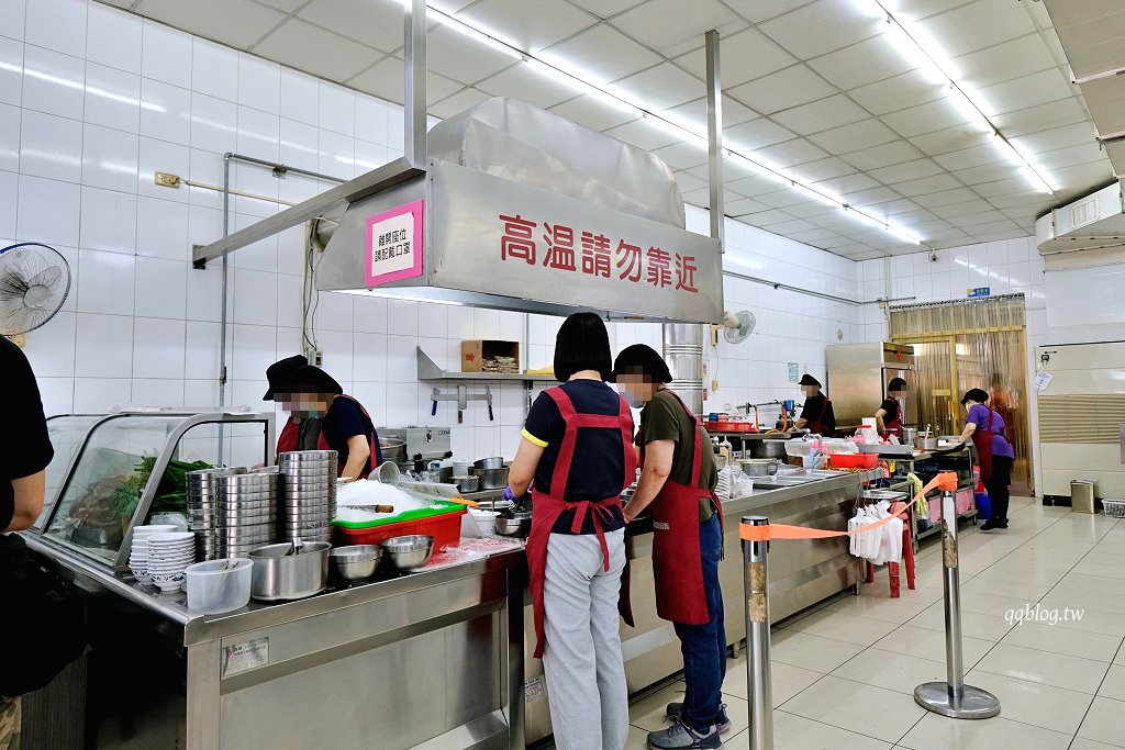 高雄鹽埕︱冬粉王.鹽埕營業超過55年的在地老店,搭配各種豬內臟,全天候營業 @QQ的懶骨頭 高雄鹽埕︱冬粉王.鹽埕營業超過55年的在地老店,搭配各種豬內臟,全天候營業 @QQ的懶骨頭